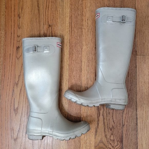 Hunter Tall Gold Rainboots Size 37/6 - Picture 6 of 13
